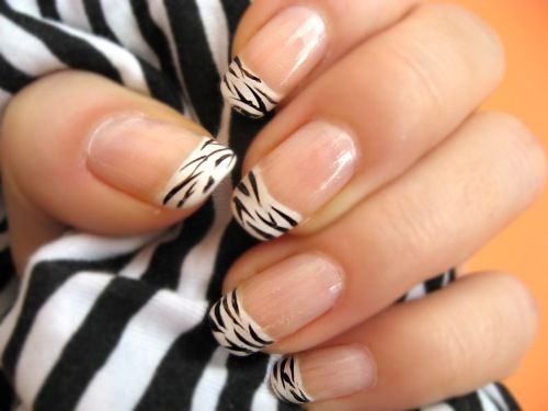 Zebra Nail manicure