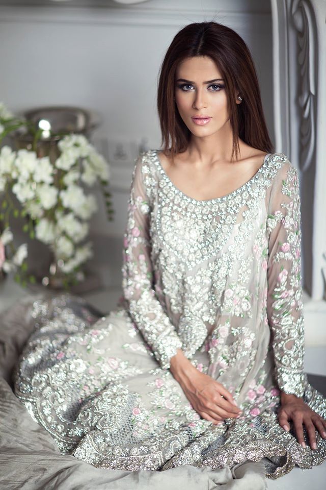 Mina Hassan casual mehndii dress 